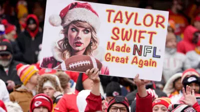 02TAYLOR FANS REACT 02 qzkl facebookJumbo - Reaksi Fans Taylor Swift Terhadap Serangan Kelompok Kanan Terhadap Bintang Populer