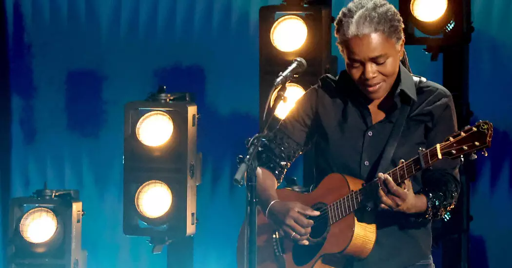 06chapman qhmf facebookJumbo - Tracy Chapman: Keberhasilan Di Grammys Menimbulkan Pertanyaan, Di Mana Kini?