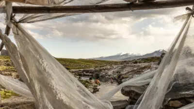 09travel hot springs bolivia 1 facebookJumbo - Menikmati Keindahan Panorama Alam di 10 Air Panas Paling Menakjubkan di Dunia