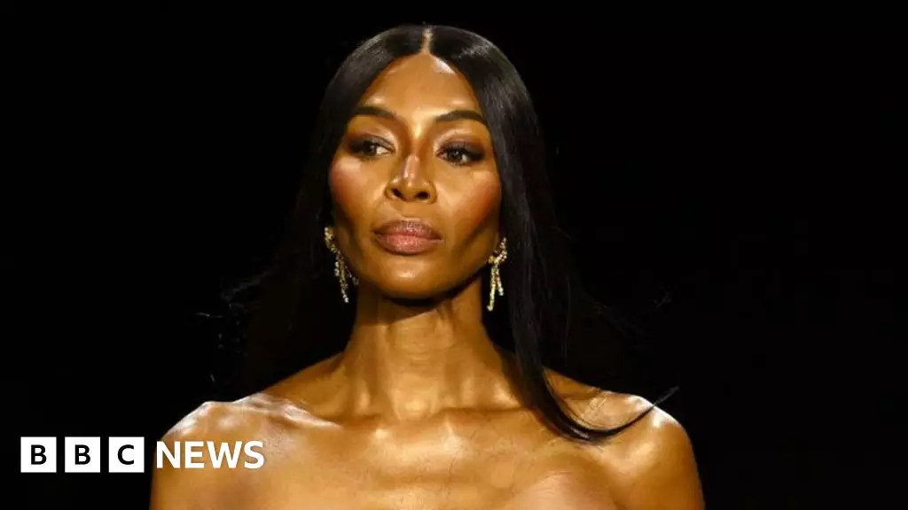 132694354 gettyimages 2023531250 - “Penampilan Mengejutkan Naomi Campbell di Pekan Mode London: Berpose Di Foto Terbaik”