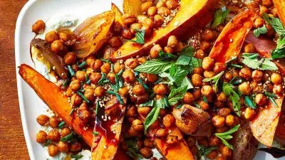 Sheet Pan Spiced Chickpeas And Sweet Potatoes With Herby Yogurt Beauty 1x1 BG 3328 4883ae1f6c124c8c8d3b061edd4cf72a - 15+ Resep Makan Malam Anti Kembung yang Bikin Selera Makan Meningkat