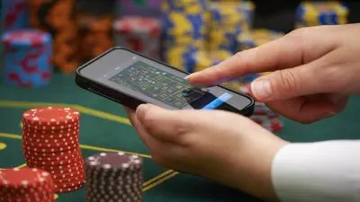 gambling 1536x864 - Mengapa Perjudian Online Menjadi Ancaman Serius bagi Kebebasan Kita - Temukan jawabannya di sini!