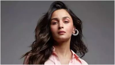 Alia Bhatt Bicara Terbuka tentang Perjuangan Keuangan Ayah, Mahesh Bhatt, dan Perjalanan Karir Unik Ibunya, Soni Razdan | Berita Film Hindi Terbaru