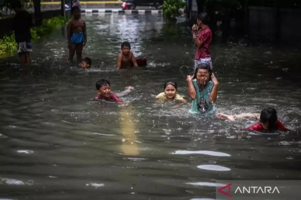 - Tips Cepat Mengatasi Banjir di Jakarta Menurut BNPB