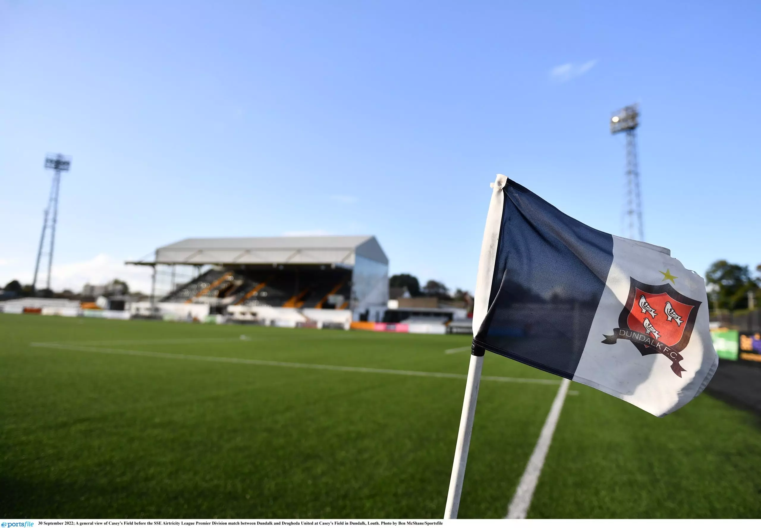 2350007 scaled - Panduan Perjalanan untuk Pendukung - Dundalk FC (A) - Situs Resmi Waterford FC: Temukan Informasi Terbaru!