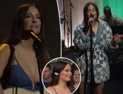 Kacey Musgraves Tertegun Saat Alami Malfunction Gaun di Penampilan ‘SNL’