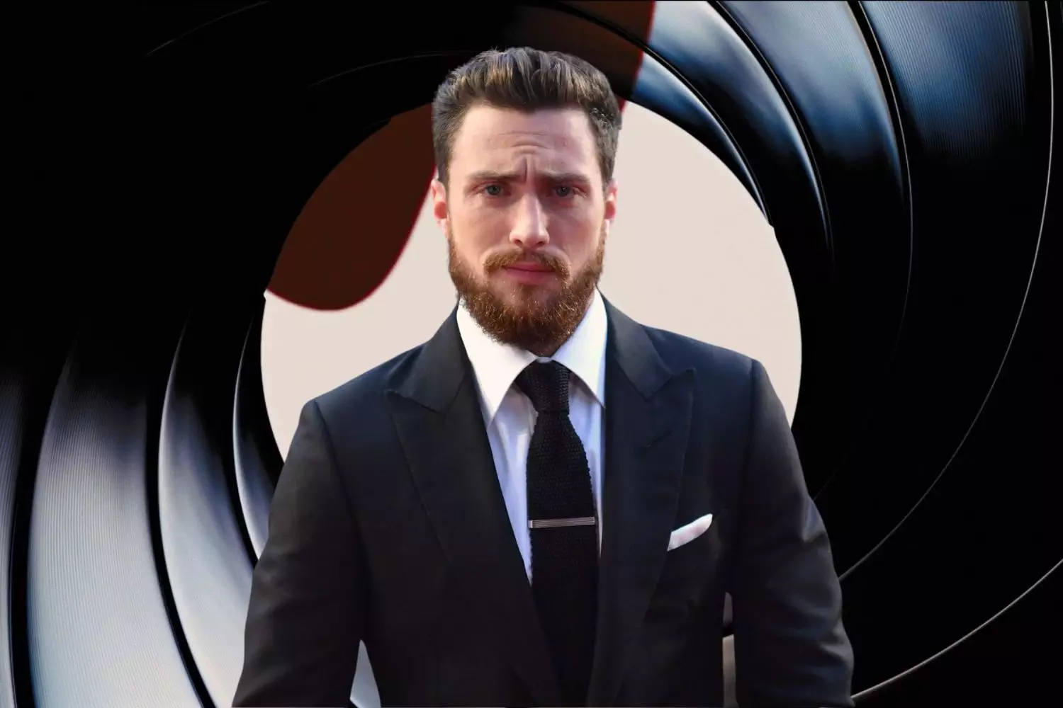 Aaron Taylor Johnson Bond Feature - Aaron Taylor-Johnson Siap Memerankan Peran James Bond yang Bersejarah