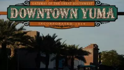 YumaSign min 800x418 - Panduan Wisata ke Yuma, Destinasi Tercerah di Dunia