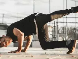 Pertarungan Emosional! Ayah Membela Diri Setelah Anaknya Menuduhnya Tinggalkan Keluarga untuk Menjadi Breakdancer Amatir