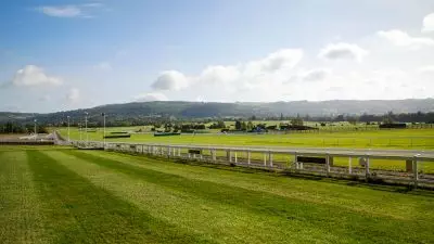 iStock 1040024344 - Panduan Perjalanan Cheltenham Festival 2024 – Aktivitas Seru, Penginapan Terbaik, dan Tips Transportasi yang Harus Diketahui