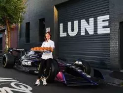 “Petualangan Akhir Pekan di Melbourne: Panduan dari Mantan Insinyur F1 yang Kini Jadi Chef Kue” – BBC.com