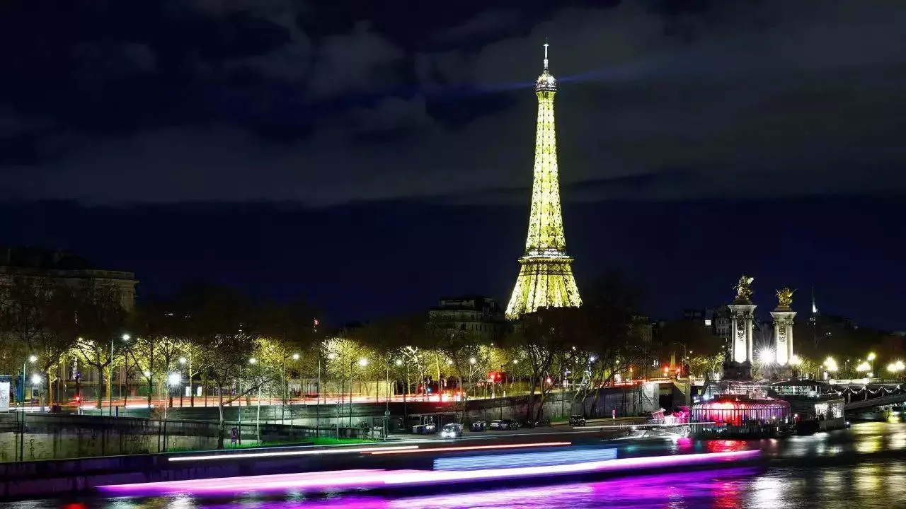 109106012 - Merencanakan Liburan ke Menara Eiffel? Ini Dia Lima Hal Penting sebelum Berlibur ke Perancis