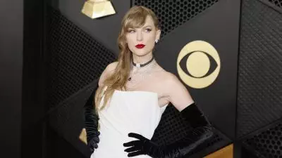 66268d4a070e4.image - Apa Lirik Taylor Swift Dapat Dibanggakan Sebagai Puisi? Pendapat Para Penyair