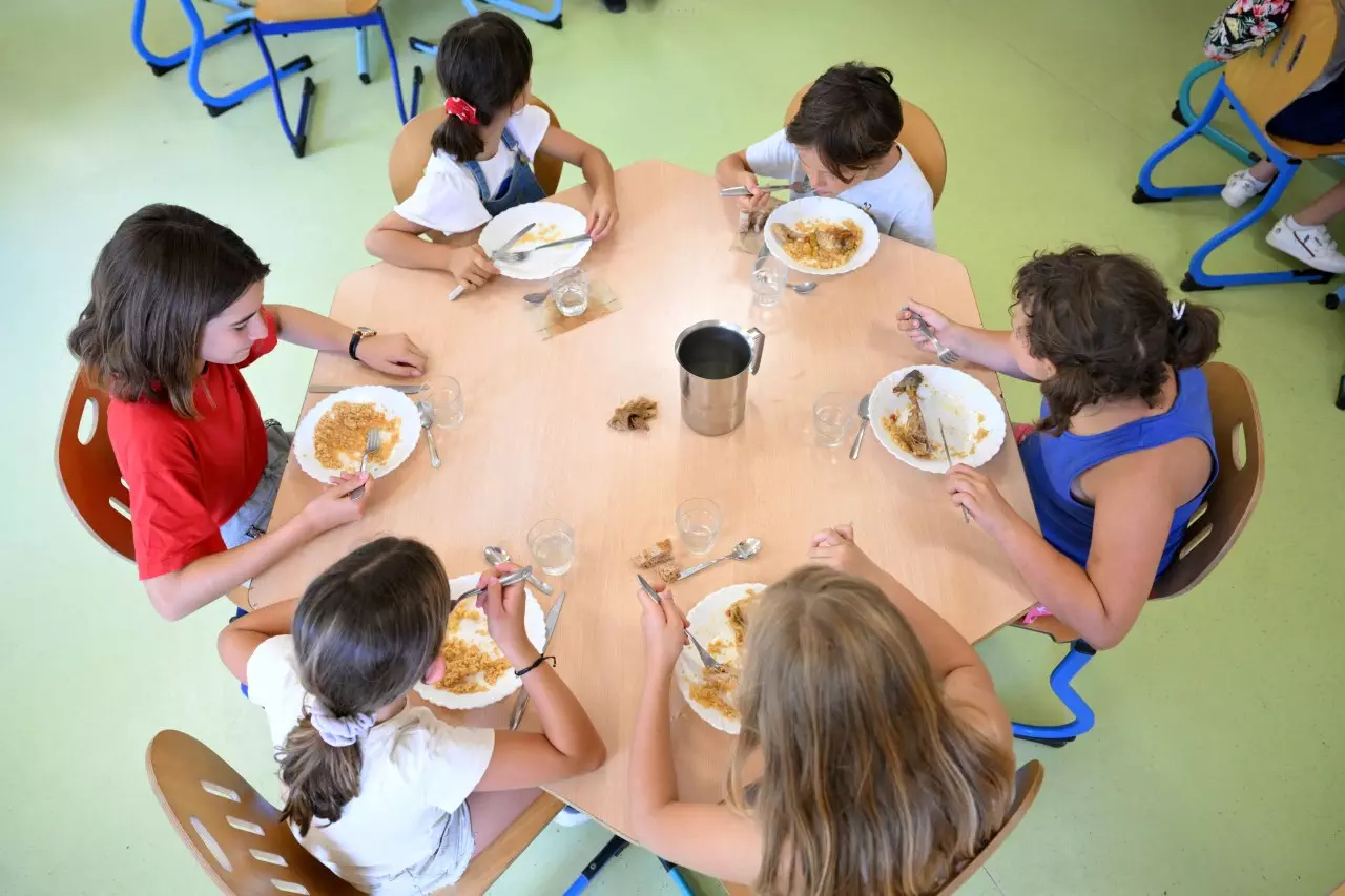 GettyImages 1241581822 - Pentingnya Paket Makanan Halal dan Kosher di Sekolah Menurut Undang-Undang Baru California