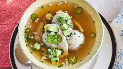 Inovasi Terbaru Matzah Ball Soup: Menyegarkan Resep Klasik Yahudi – BBC.com