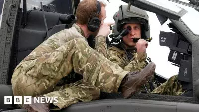 133305248 p0hxv7vj - Pangeran William Terbangkan Helikopter Sebagai Kolonel Kepala Baru Army Air Corps - Berita Terbaru yang Menginspirasi