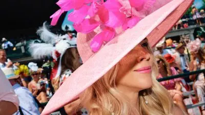 DERBY HATS 05 jbkv facebookJumbo - Topi Terbaik yang Wajib Dicari di Kentucky Derby 2024