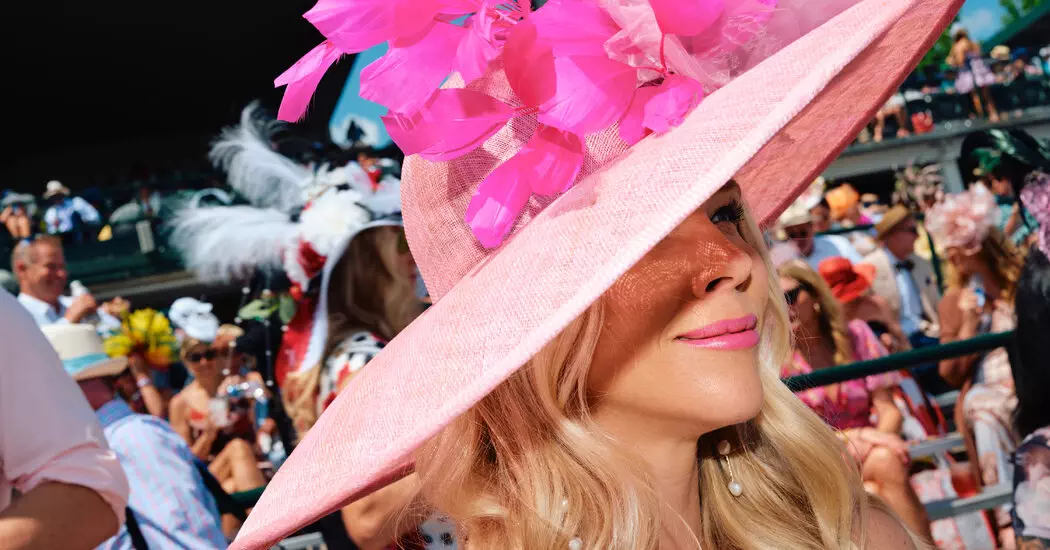 DERBY HATS 05 jbkv facebookJumbo - Topi Terbaik yang Wajib Dicari di Kentucky Derby 2024