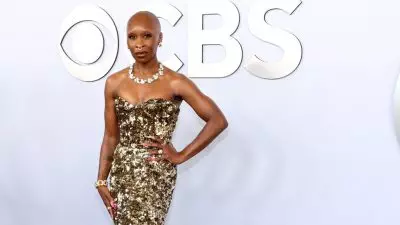 Inspirasi Tampilan Red Carpet Terbaik dari 77th Annual Tony Awards