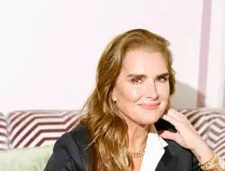 Mengetahui Perjalanan Karier Brooke Shields Sebagai Bos Buruh Setelah Berbagai Peran Sebelumnya