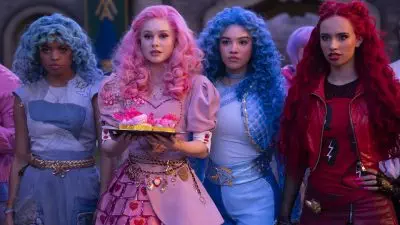 KQRPNCDGQNCCBOGHTR24BRXOZY.jpgw1440 - 6 Film Seru untuk Ditonton bersama Anak: 'Descendants: The Rise of Red' dan Lainnya